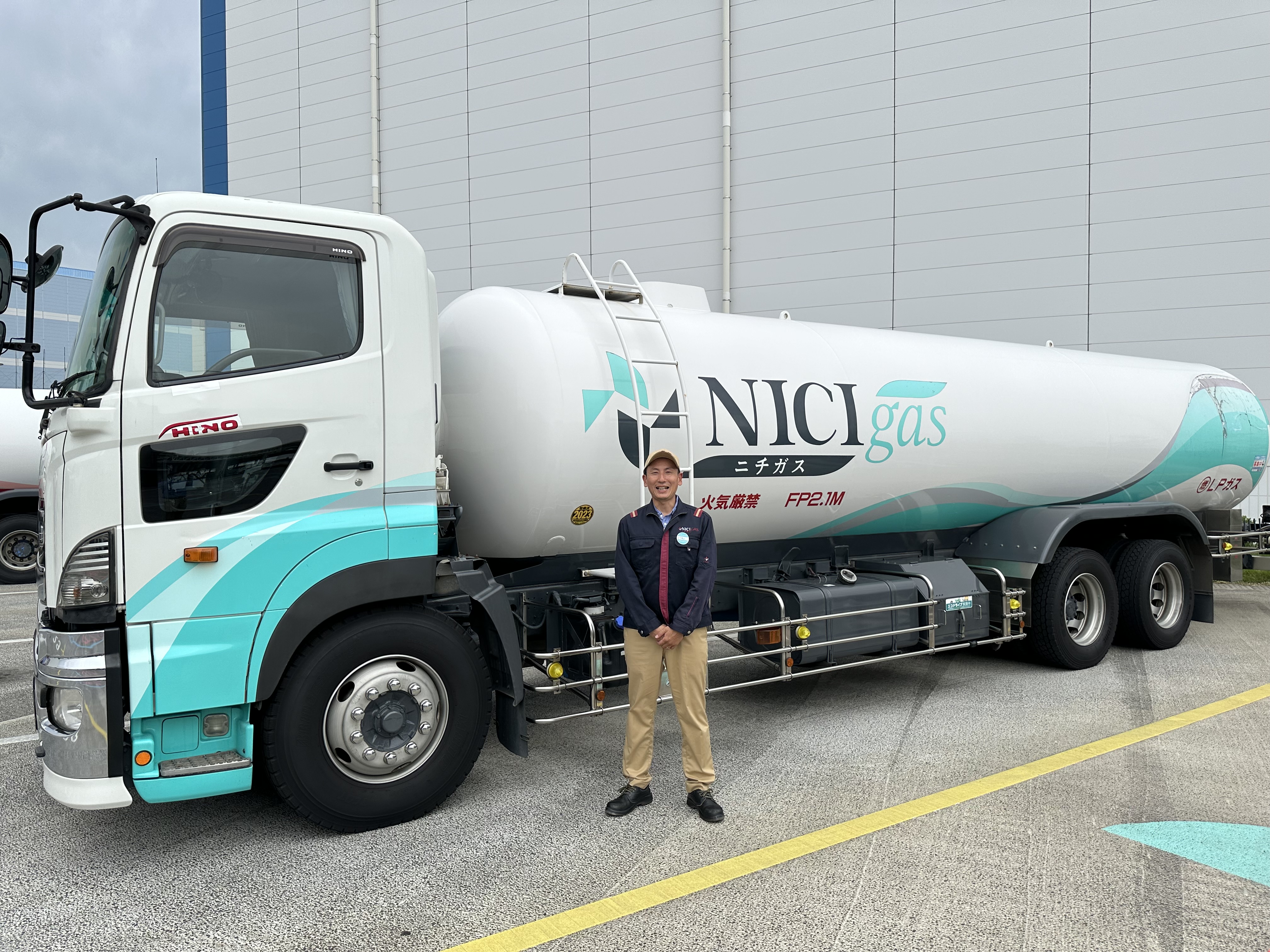 株式会社エナトラ 千葉営業所の正社員 大型トラックドライバー トラックドライバーの求人情報イメージ1