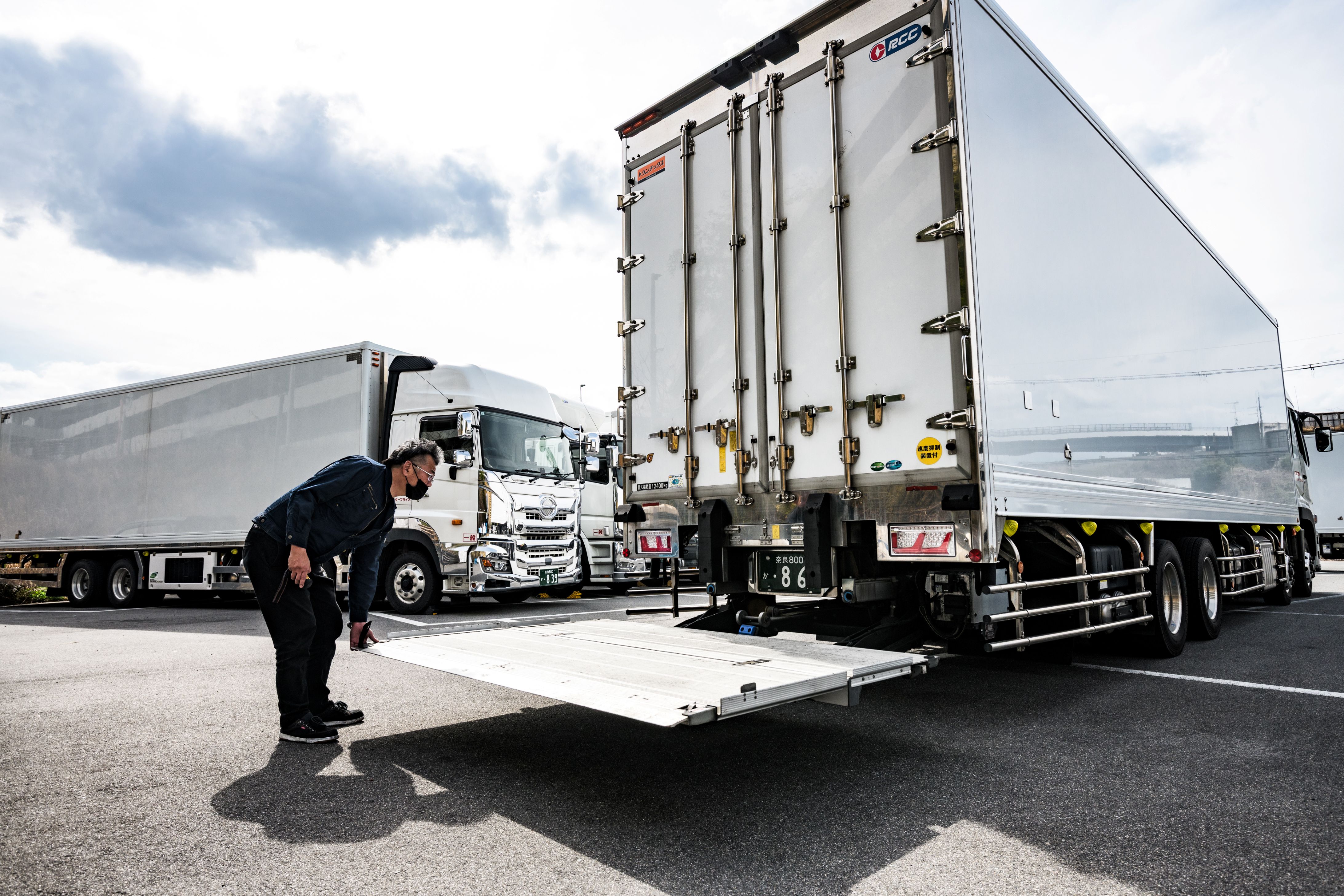 株式会社ヨコタエンタープライズ 三重営業所の正社員 大型トラックドライバー トラックドライバーの求人情報イメージ5