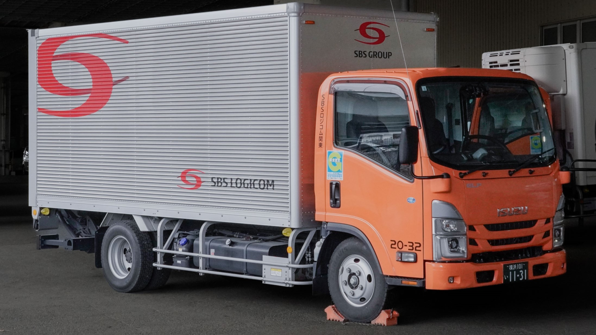 SBSロジコム関東株式会社 横浜港北支店の正社員 中型トラックドライバーの求人情報イメージ1